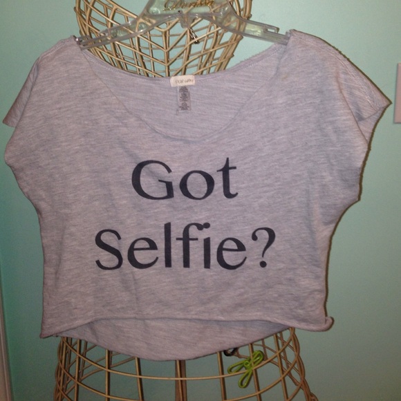 Pearl Yukiko crop top