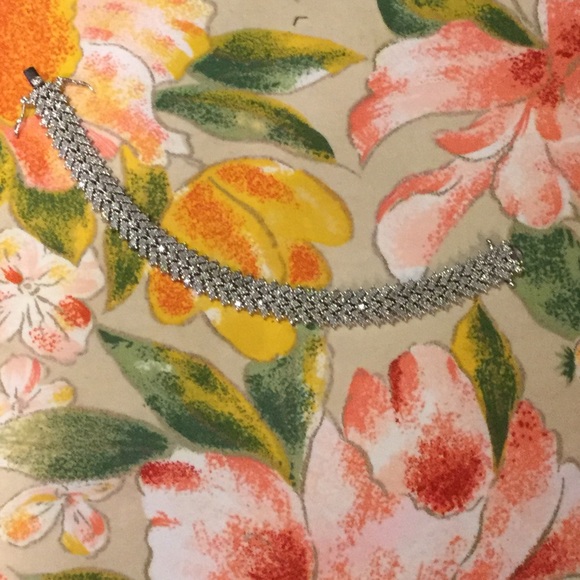 Gorgeous elated diamond bracelet MAKE OFFER - Picture 2 of 4
