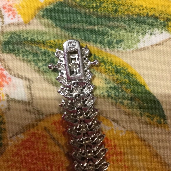 Gorgeous elated diamond bracelet MAKE OFFER - Picture 3 of 4