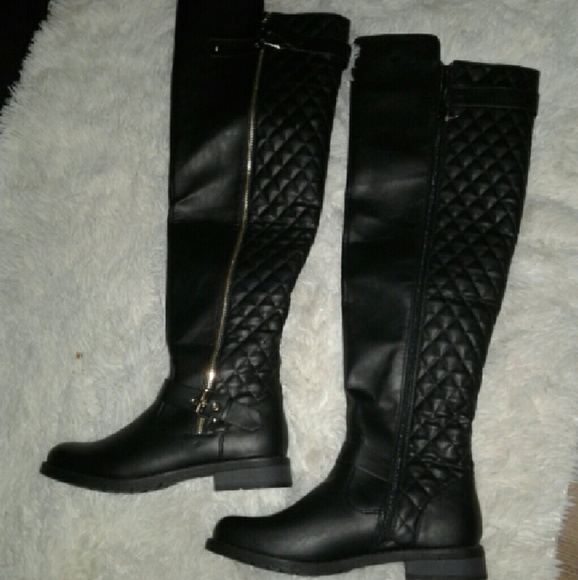 SOLD Black Knee High boots - Picture 2 of 2