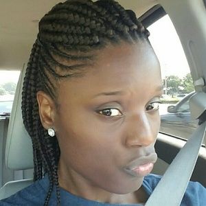 Meet your Posher, Kayla