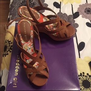 Madden Girl brown wedges