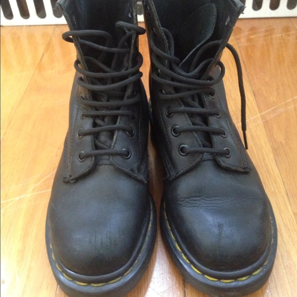Dr. Martens 1460 Classic Boot