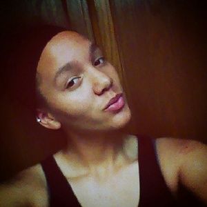 Meet your Posher, Tisha