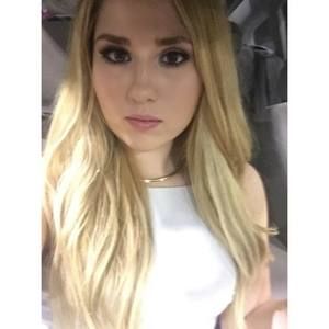 Meet your Posher, Mikayla