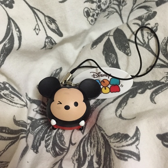WINKING MICKEY MOUSE TSUM TSUM KEYCHAIN😍😍😍😍