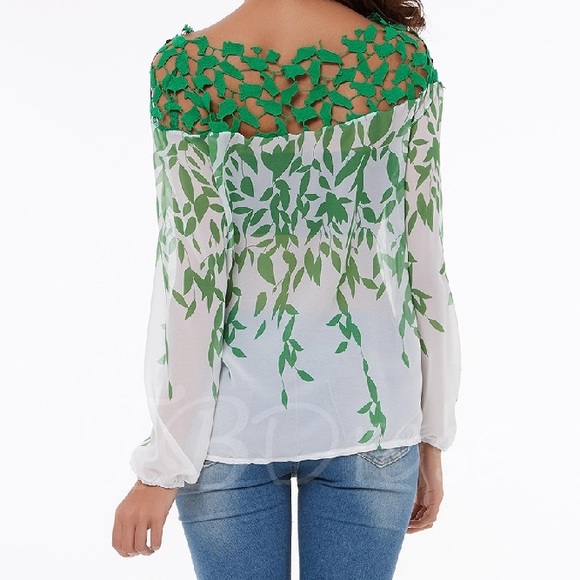 Boat neck blouse - Picture 2 of 4