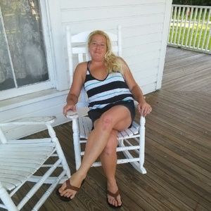 Meet your Posher, Brandi