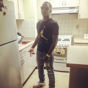 Meet your Posher, Aaron