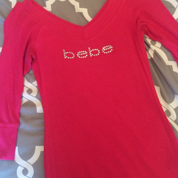 Bebe three quarter length top