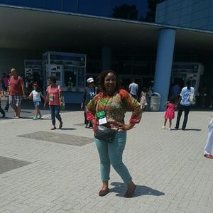 Meet your Posher, Tino