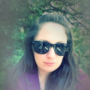 Meet your Posher, Olivia