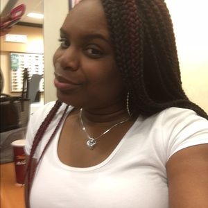 Meet your Posher, Renee