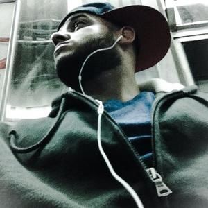 Meet your Posher, Dominguez