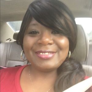 Meet your Posher, Deanna