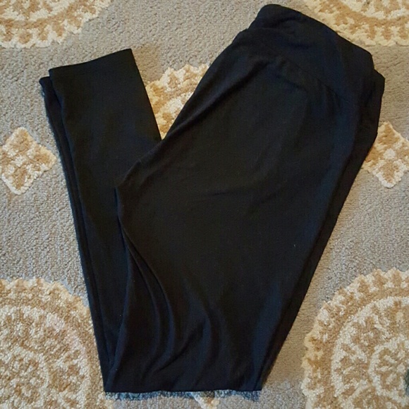 Black TC lularoe leggings