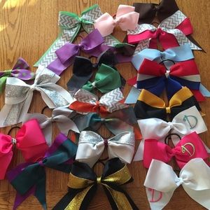 Cheer bows