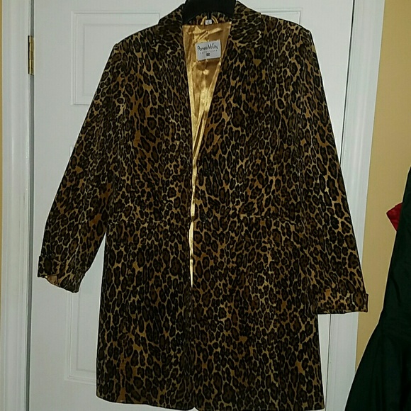 Pamela McCoy Jackets & Blazers - Pamela McCoy Leopard print coat size M