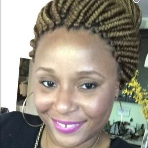 Meet your Posher, Myiesha