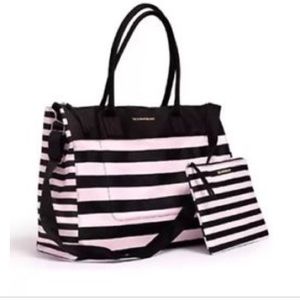 NWT Victoria's Secret getaway tote bag with pouch
