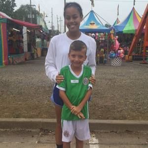 Meet your Posher, Chloe