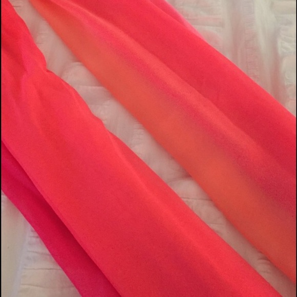 EXPRESS Infinity Scarf - Picture 3 of 3