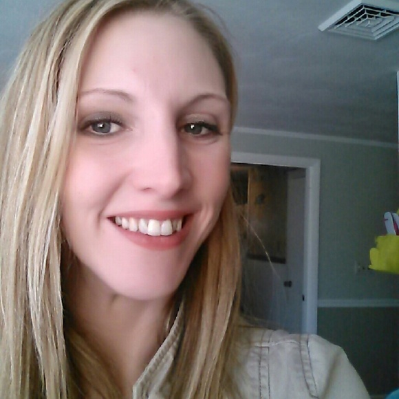 Meet your Posher, Marie - Picture 1 of 1