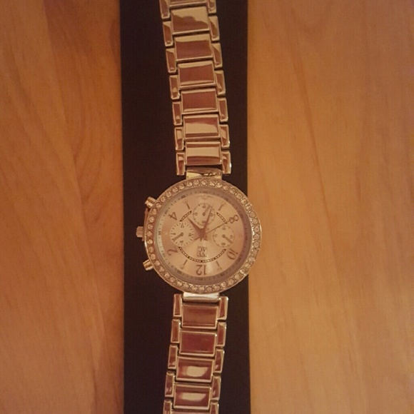 Nwt quartz NY&C watch
