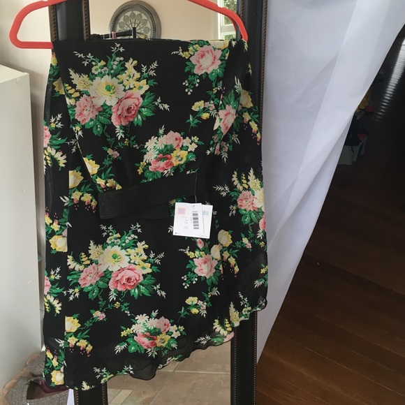 LuLaRoe floral Lucy