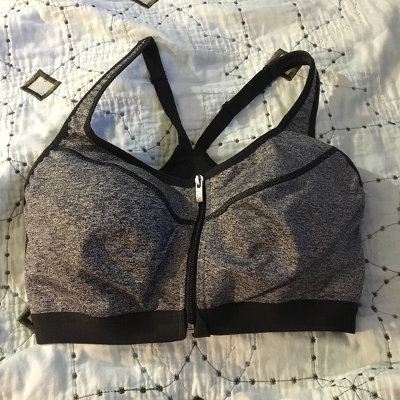 NWOT Victoria's Secret Sports Bra