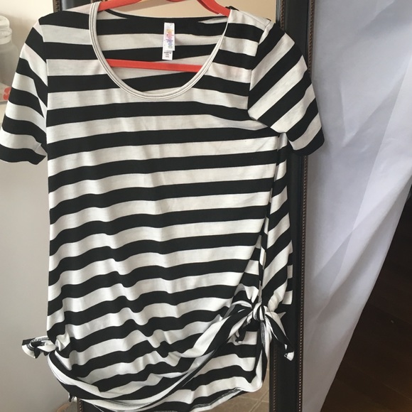 LuLaRoe Perfect Tee