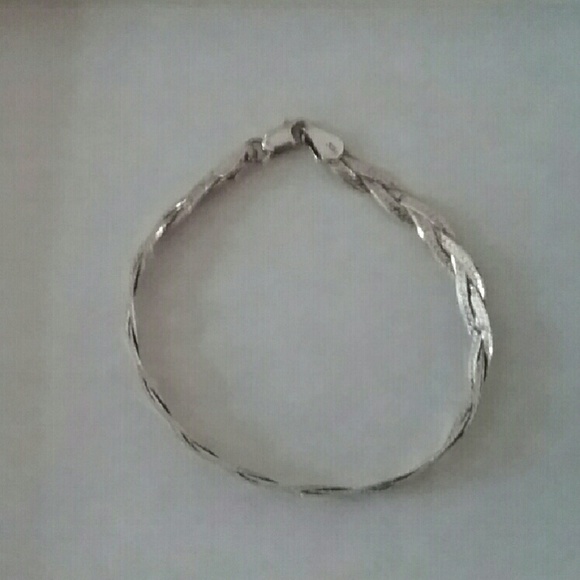 Vintage Sterling Silver Diamond Cut bracelet