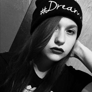 Meet your Posher, Kendra