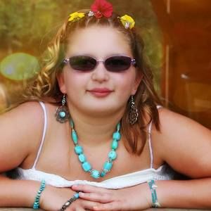 Meet your Posher, Cecelia