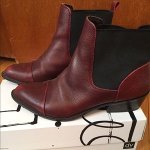 Dolce Vita Burgundy Booties - Size 8