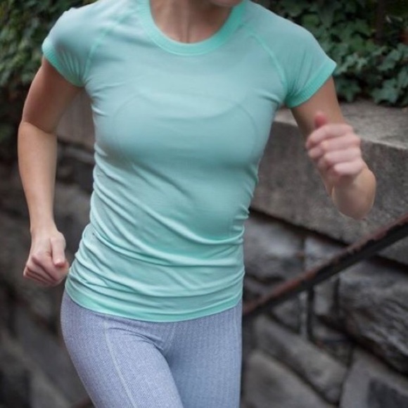 lululemon athletica Tops - Lululemon Swiftly Short Sleeve Tee in Mint