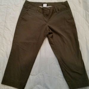 Army green capris