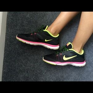 Neon Nikes!