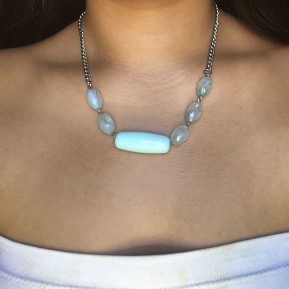 Beautiful blue necklace - Picture 1 of 1