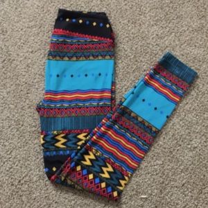 Lularoe tribal print one size leggings