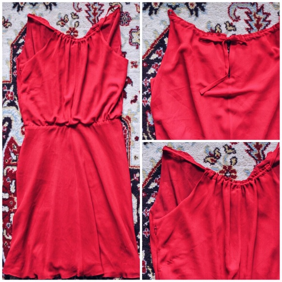 Banana Republic perfect Red Dress - Picture 3 of 4
