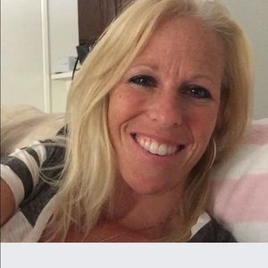 Meet your Posher, Carrie