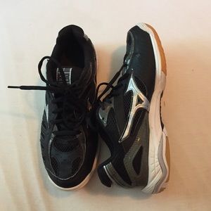 Black Volleyball Shoes