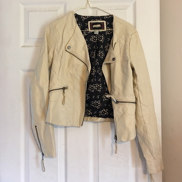 Moto jacket almost new