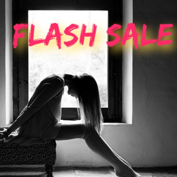Sunday FLaSH SALE 🎉🍾