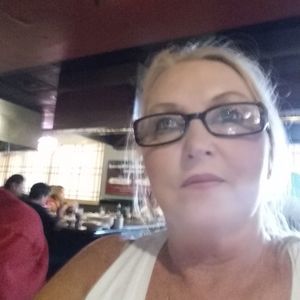 Meet your Posher, Sherry