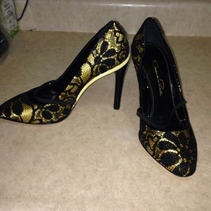Oscar de la Renta lace heels