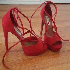 Steve Madden Swifty Red Suede Open Toe Pump Sandal
