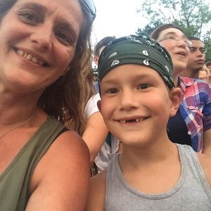 Meet your Posher, Holly