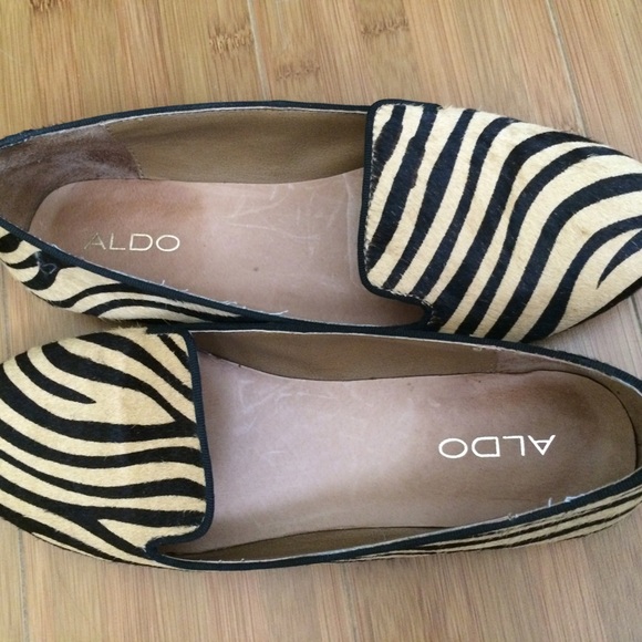 • Aldo flats